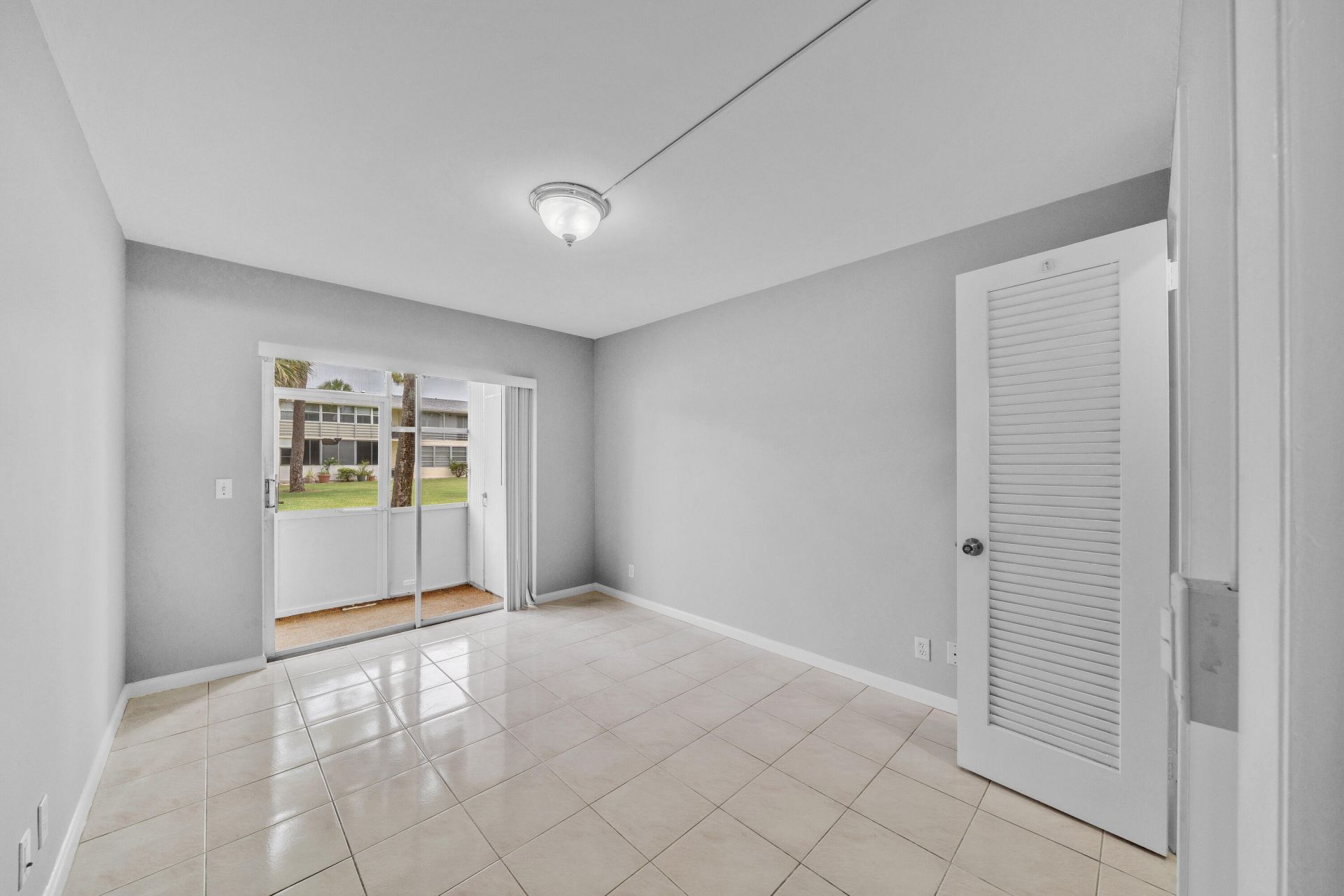 49 Hastings, Unit D, West Palm Beach, FL 33417 Photo