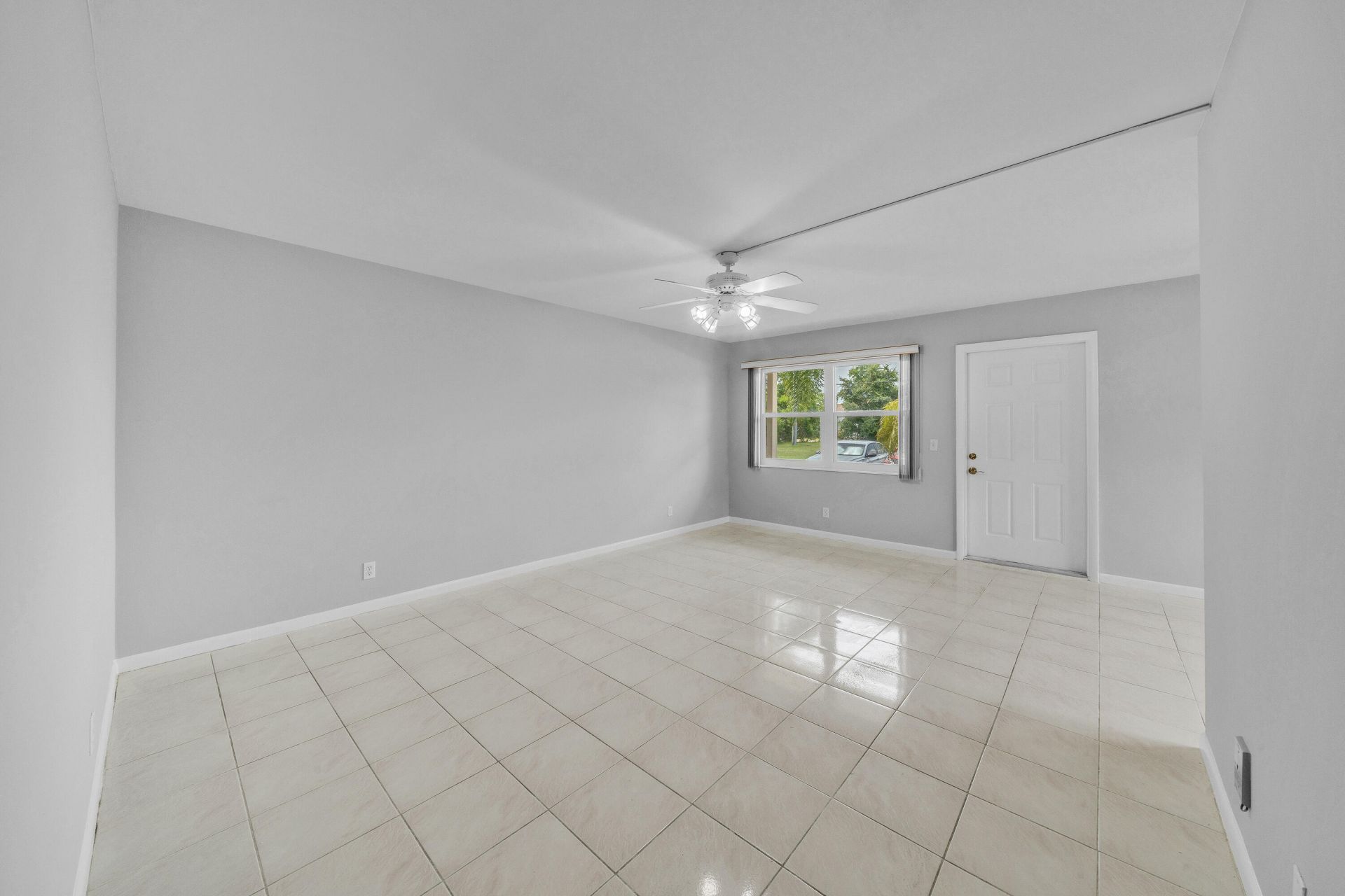 49 Hastings, Unit D, West Palm Beach, FL 33417 Photo