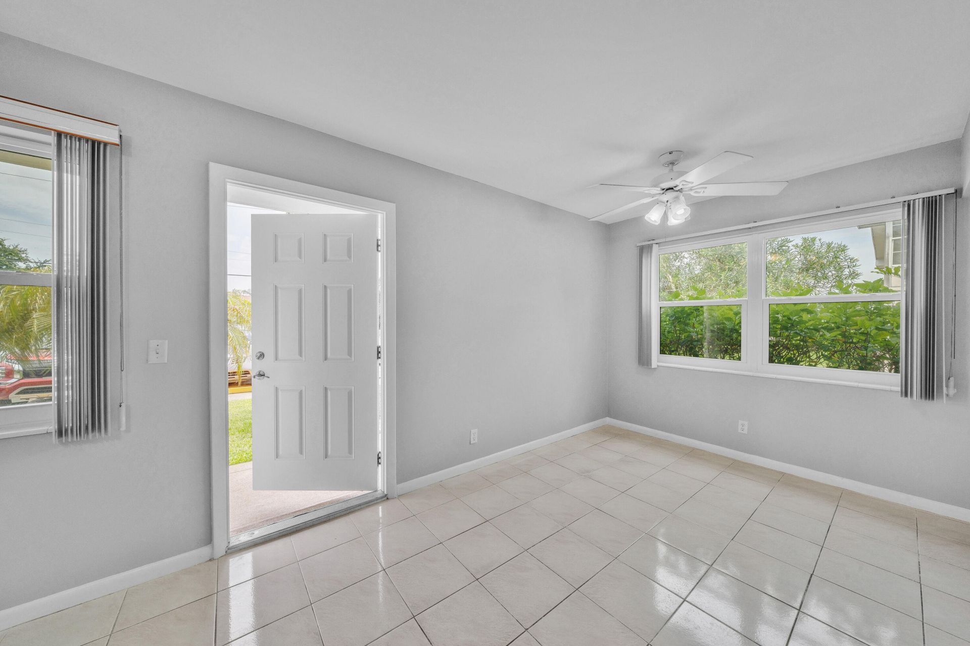 49 Hastings, Unit D, West Palm Beach, FL 33417 Photo