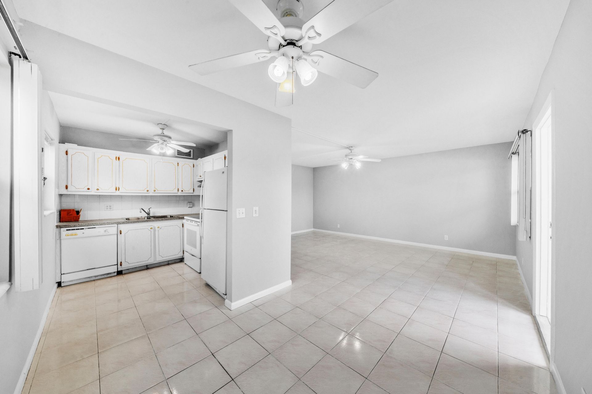49 Hastings, Unit D, West Palm Beach, FL 33417 Photo