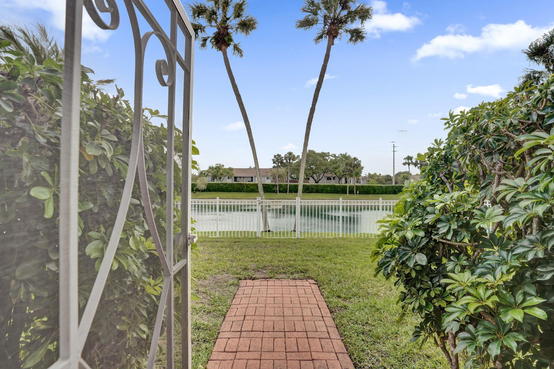 600 NW 45th Avenue, Deerfield Beach, FL 33442 Photo