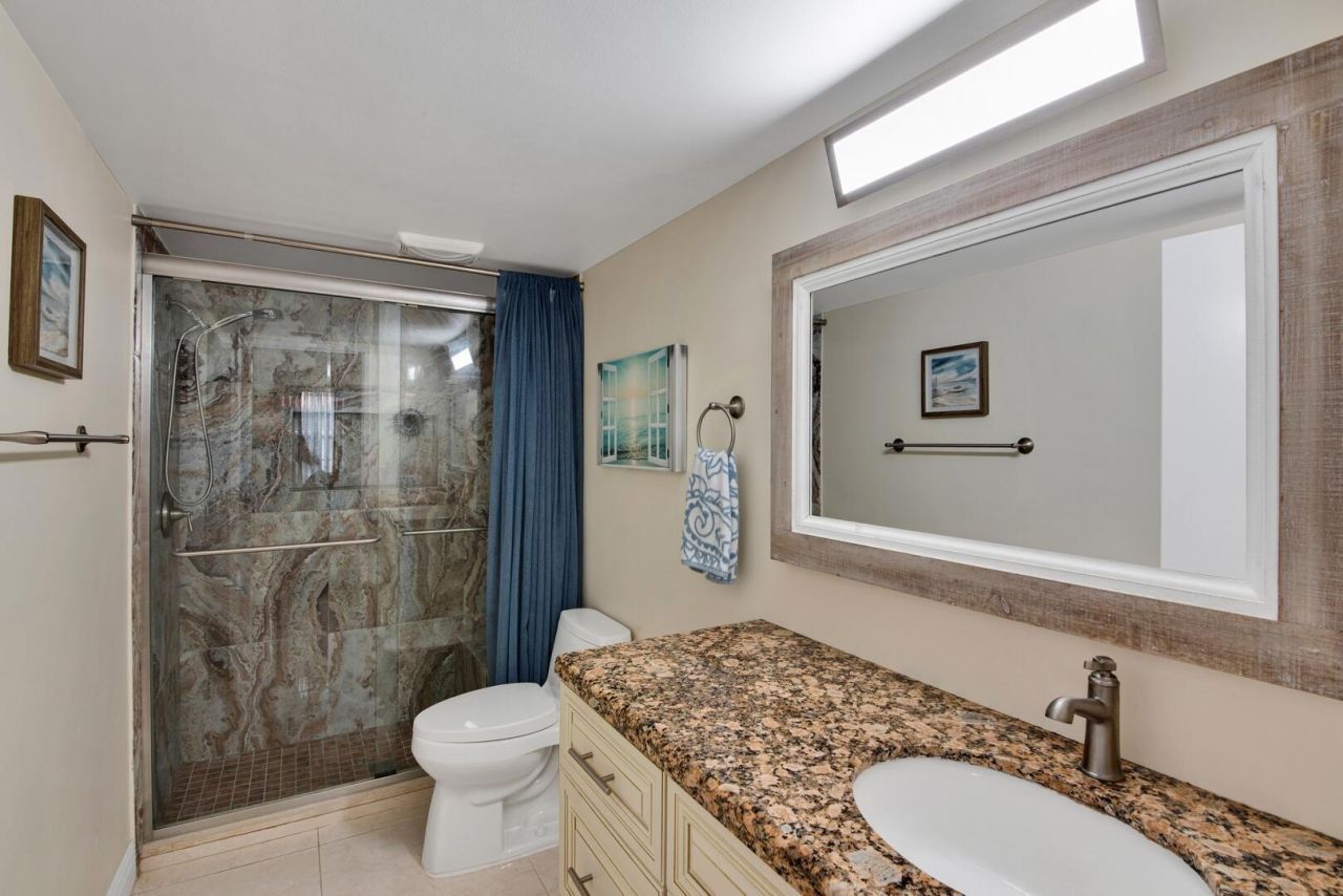 10223 N Circle Lake Drive, Unit 102, Boynton Beach, FL 33437 Photo