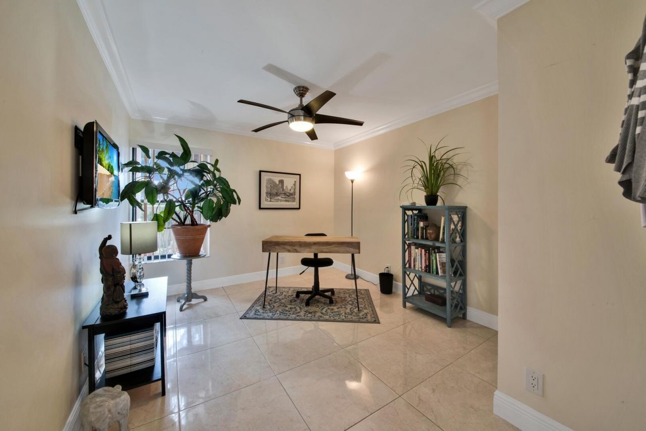 10223 N Circle Lake Drive, Unit 102, Boynton Beach, FL 33437 Photo