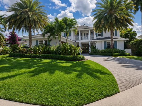 2560 Estates Drive, North Palm Beach, FL 33410