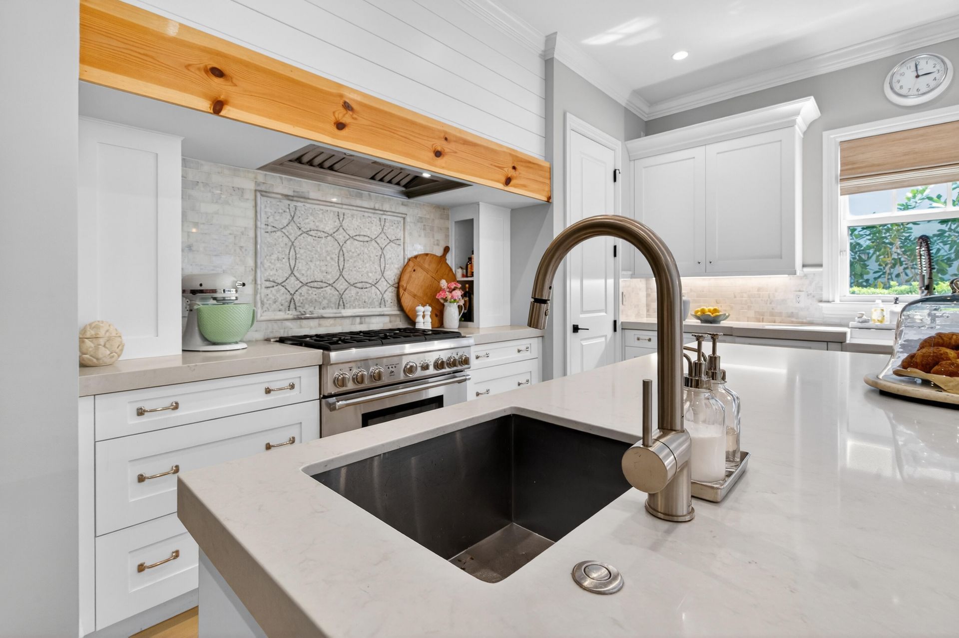 2560 Estates Drive, North Palm Beach, FL 33410 Photo