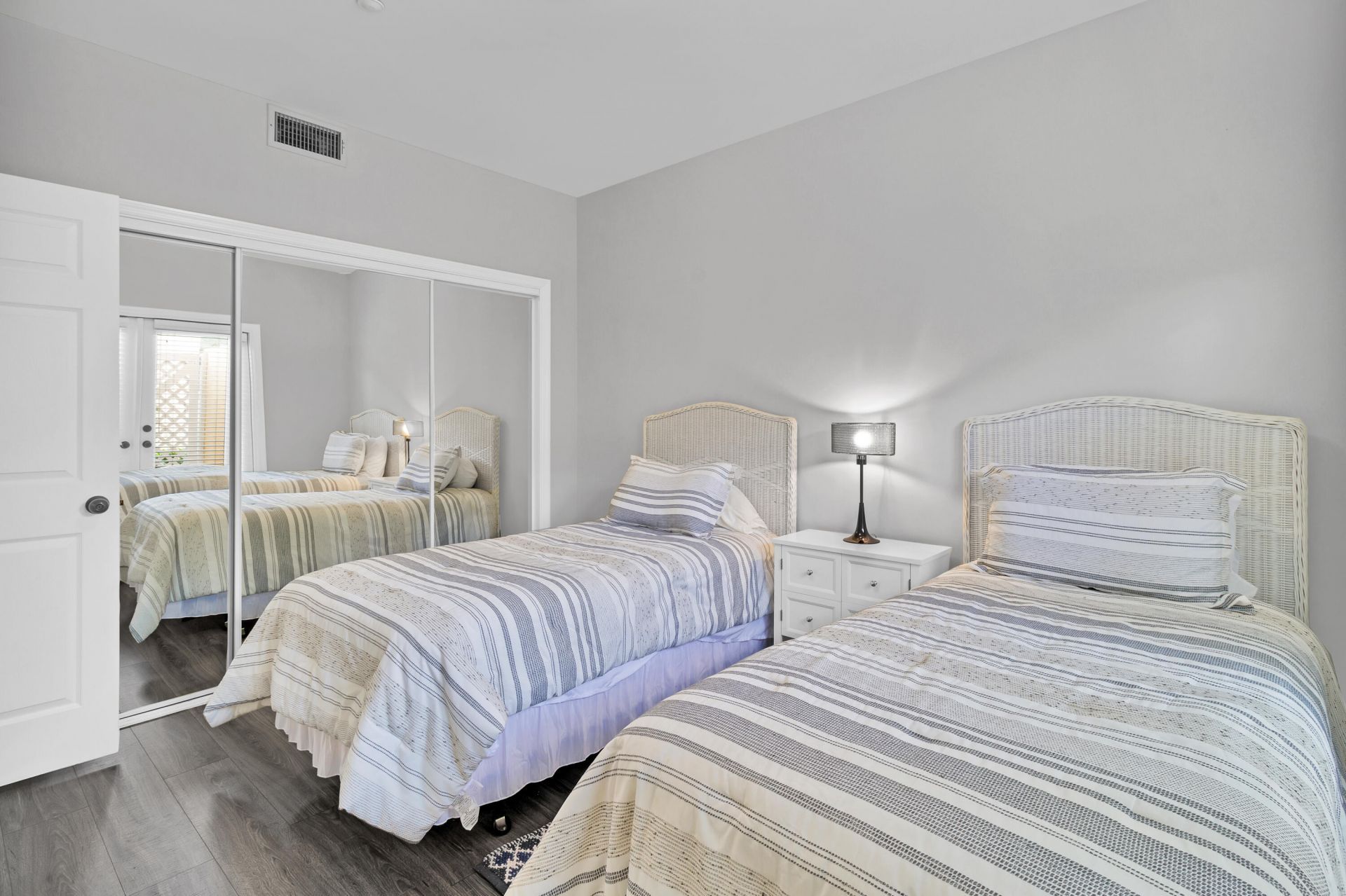 5520 N Harbor Village Drive, Unit 105, Vero Beach, FL 32967 Photo