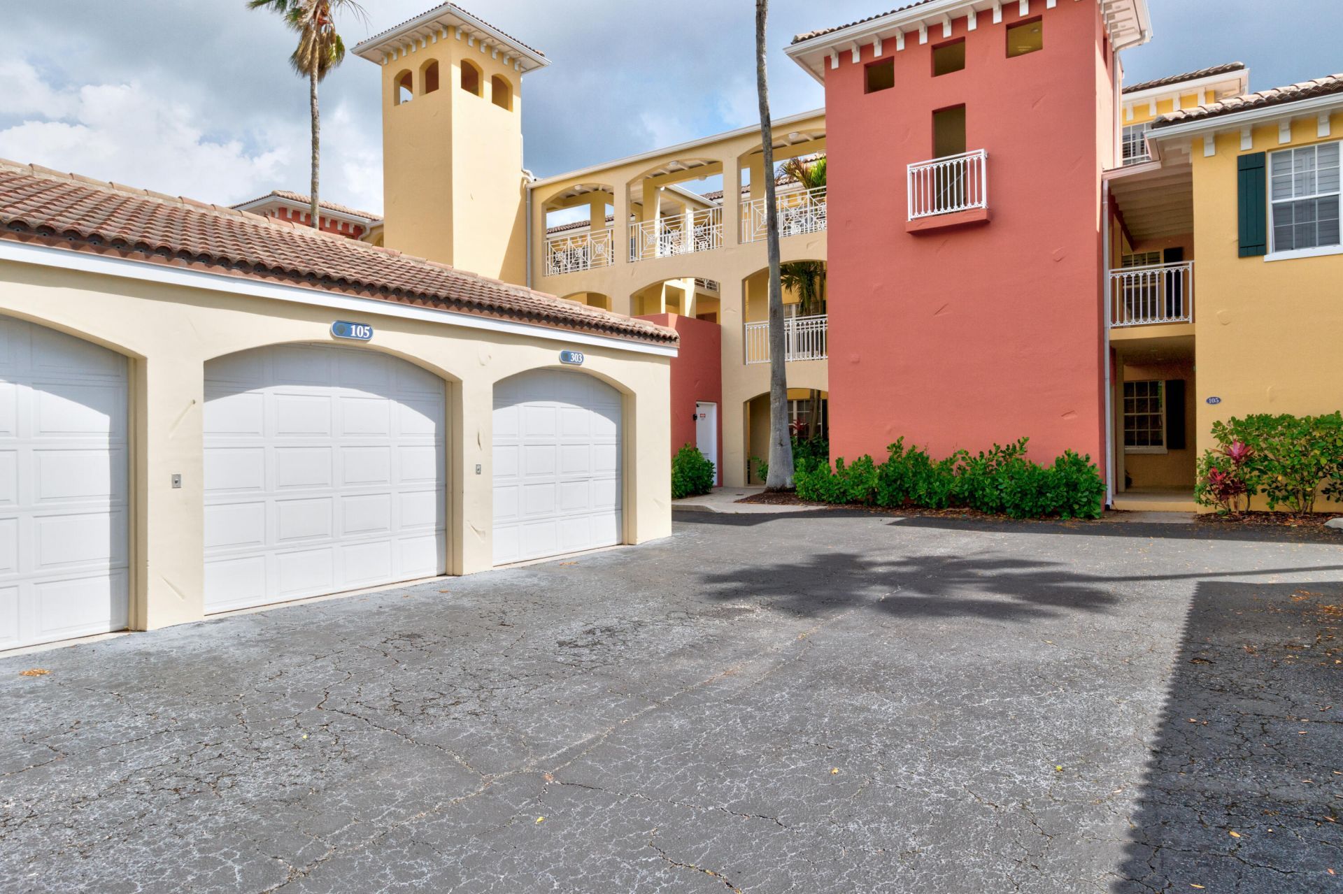 5520 N Harbor Village Drive, Unit 105, Vero Beach, FL 32967 Photo