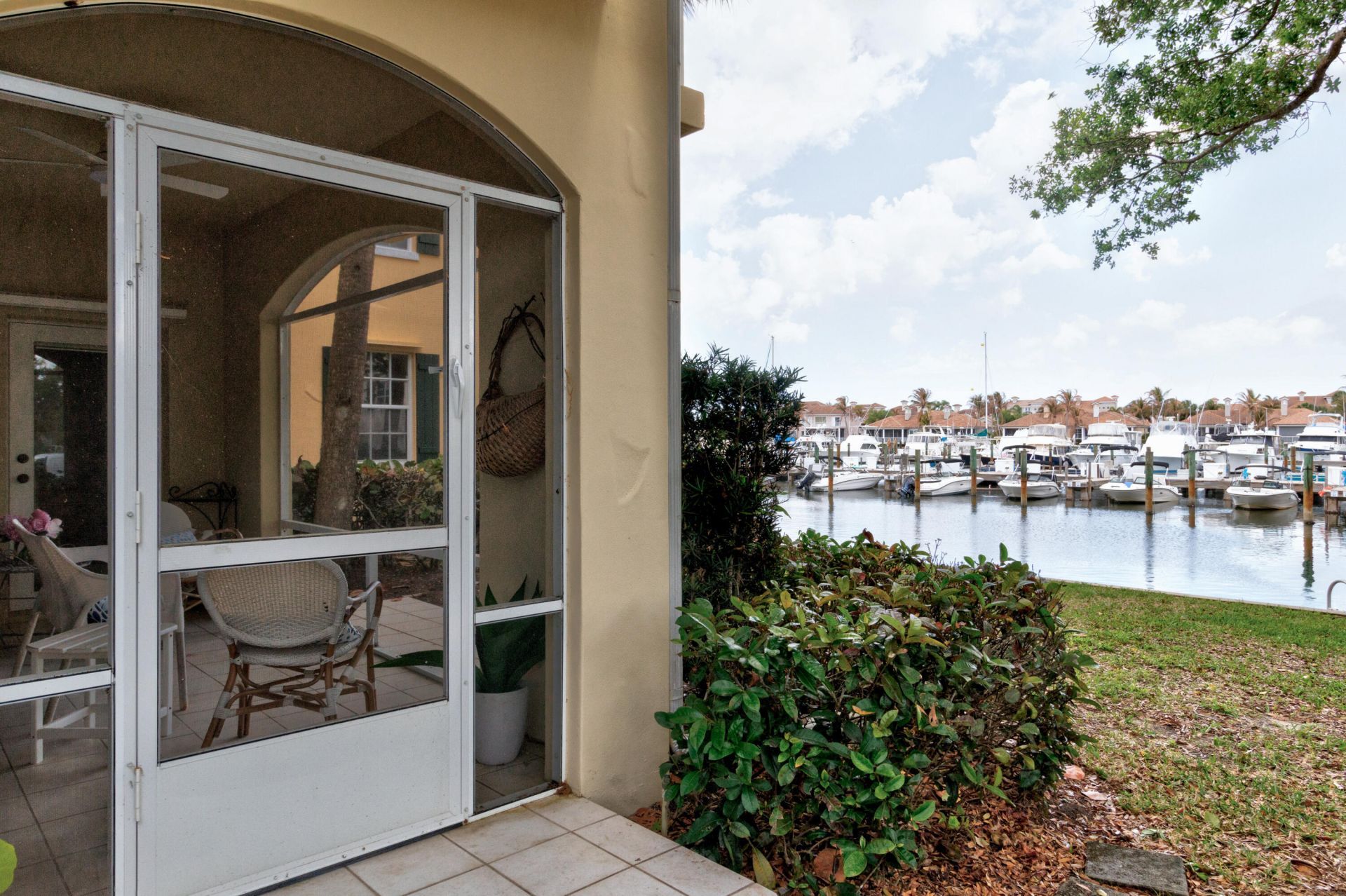 5520 N Harbor Village Drive, Unit 105, Vero Beach, FL 32967 Photo