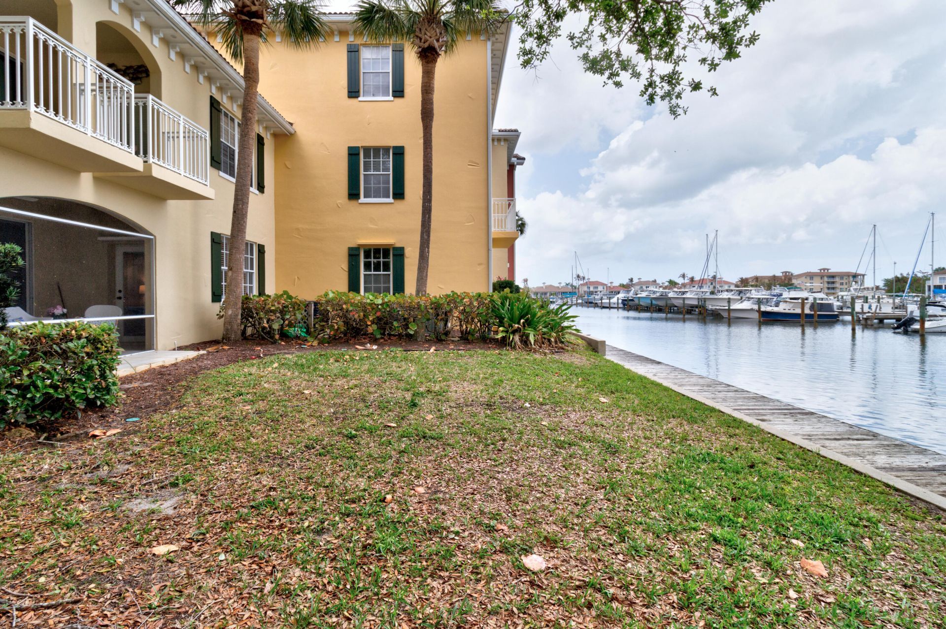 5520 N Harbor Village Drive, Unit 105, Vero Beach, FL 32967 Photo