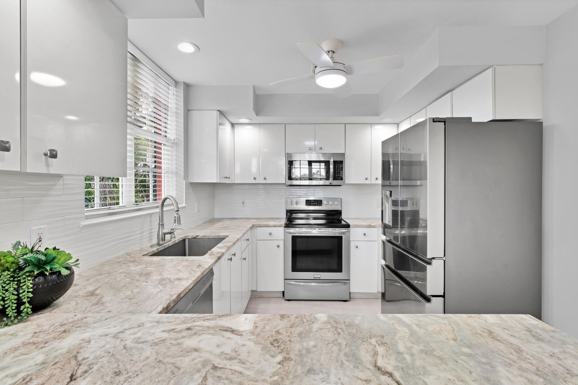 5520 N Harbor Village Drive, Unit 105, Vero Beach, FL 32967 Photo