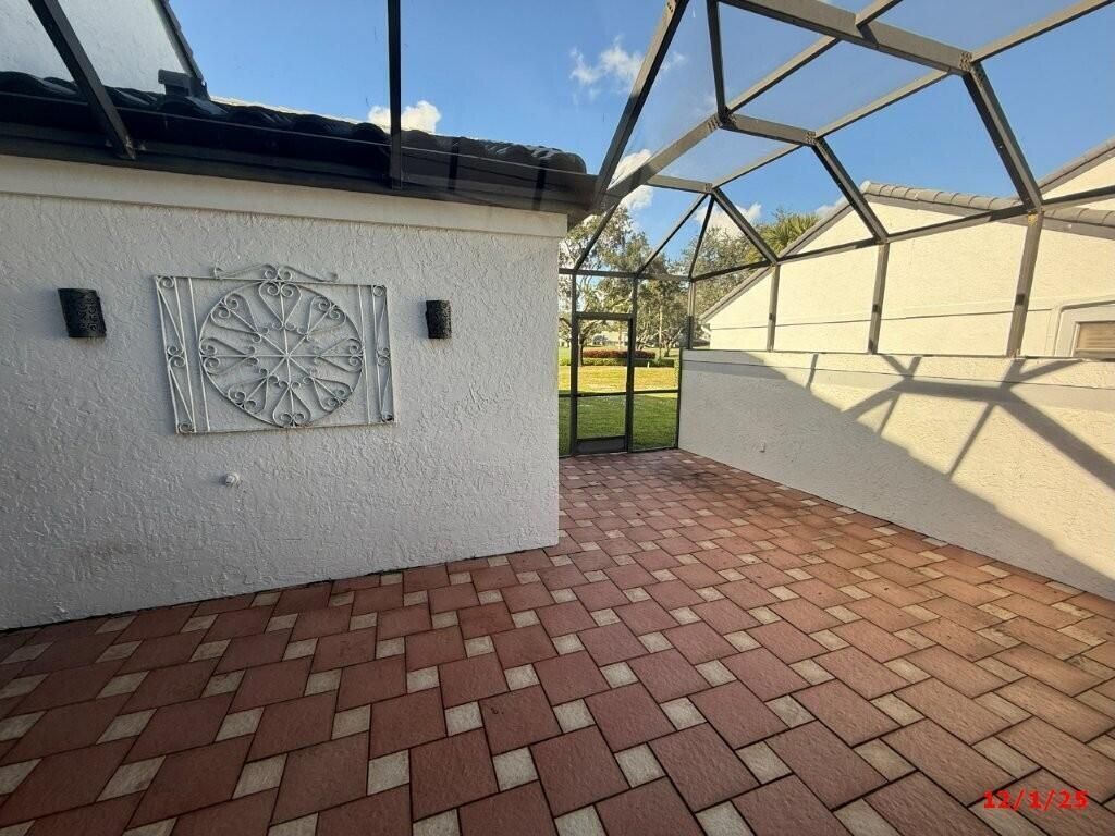 9 Windsor Lane, Boynton Beach, FL 33436 Photo