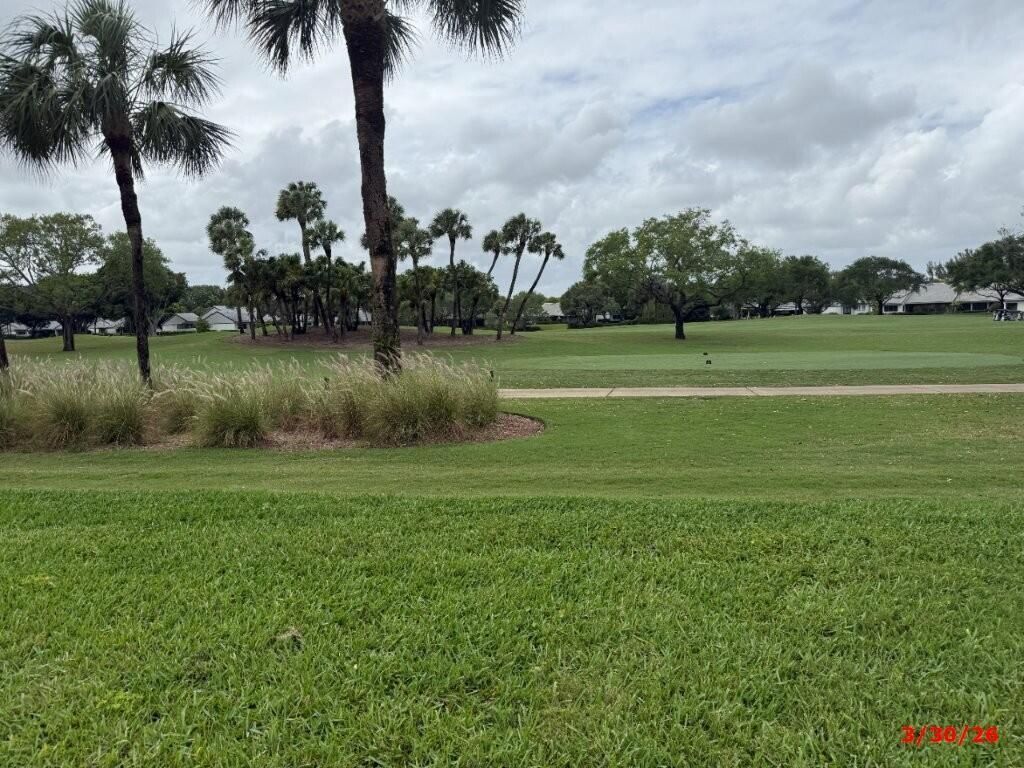 9 Windsor Lane, Boynton Beach, FL 33436 Photo