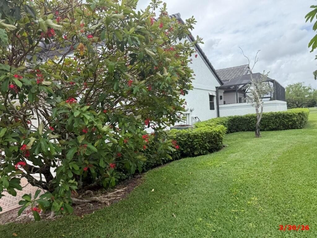 9 Windsor Lane, Boynton Beach, FL 33436 Photo