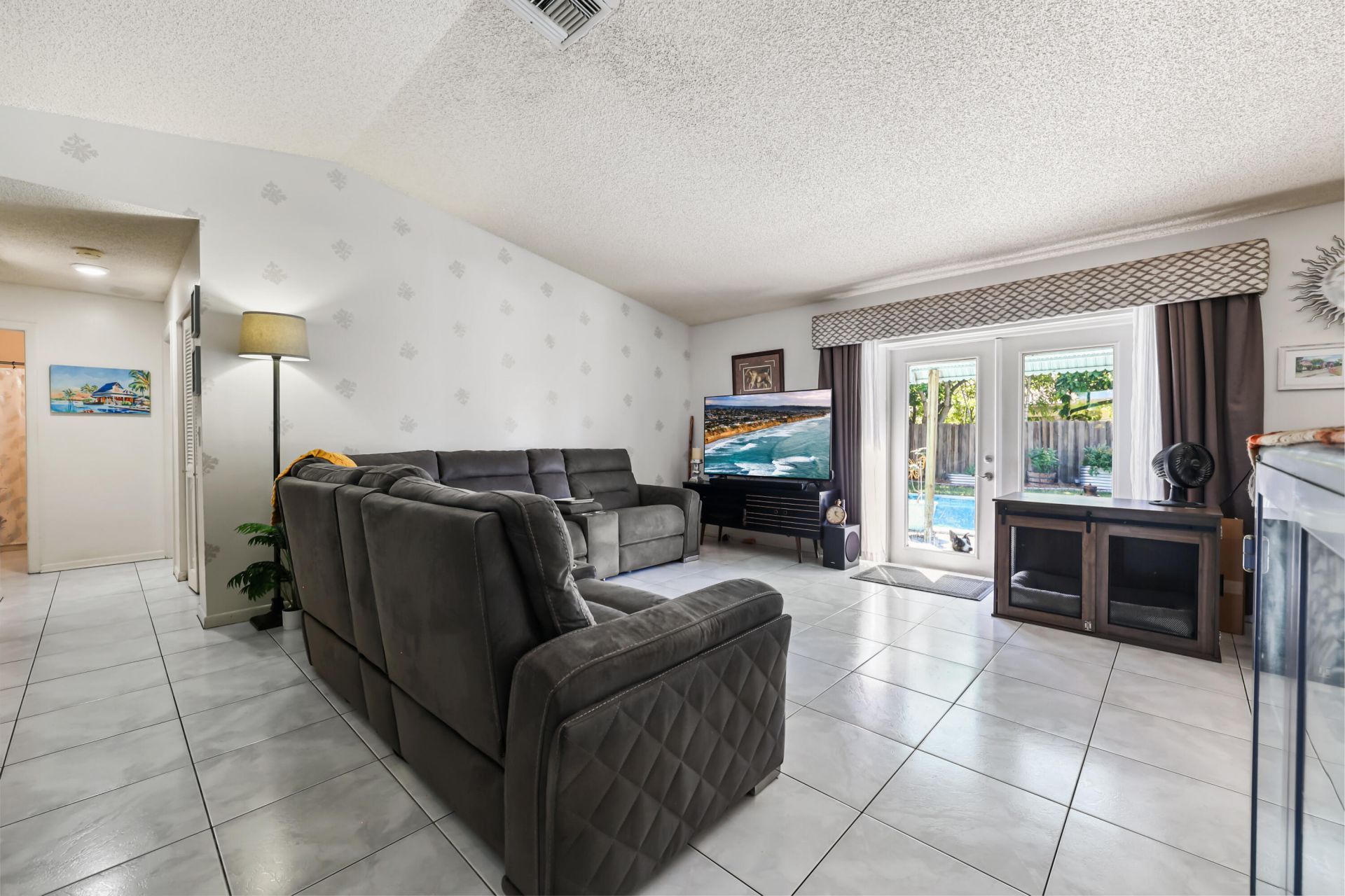 8610 NW 46th Street, Lauderhill, FL 33351 Photo