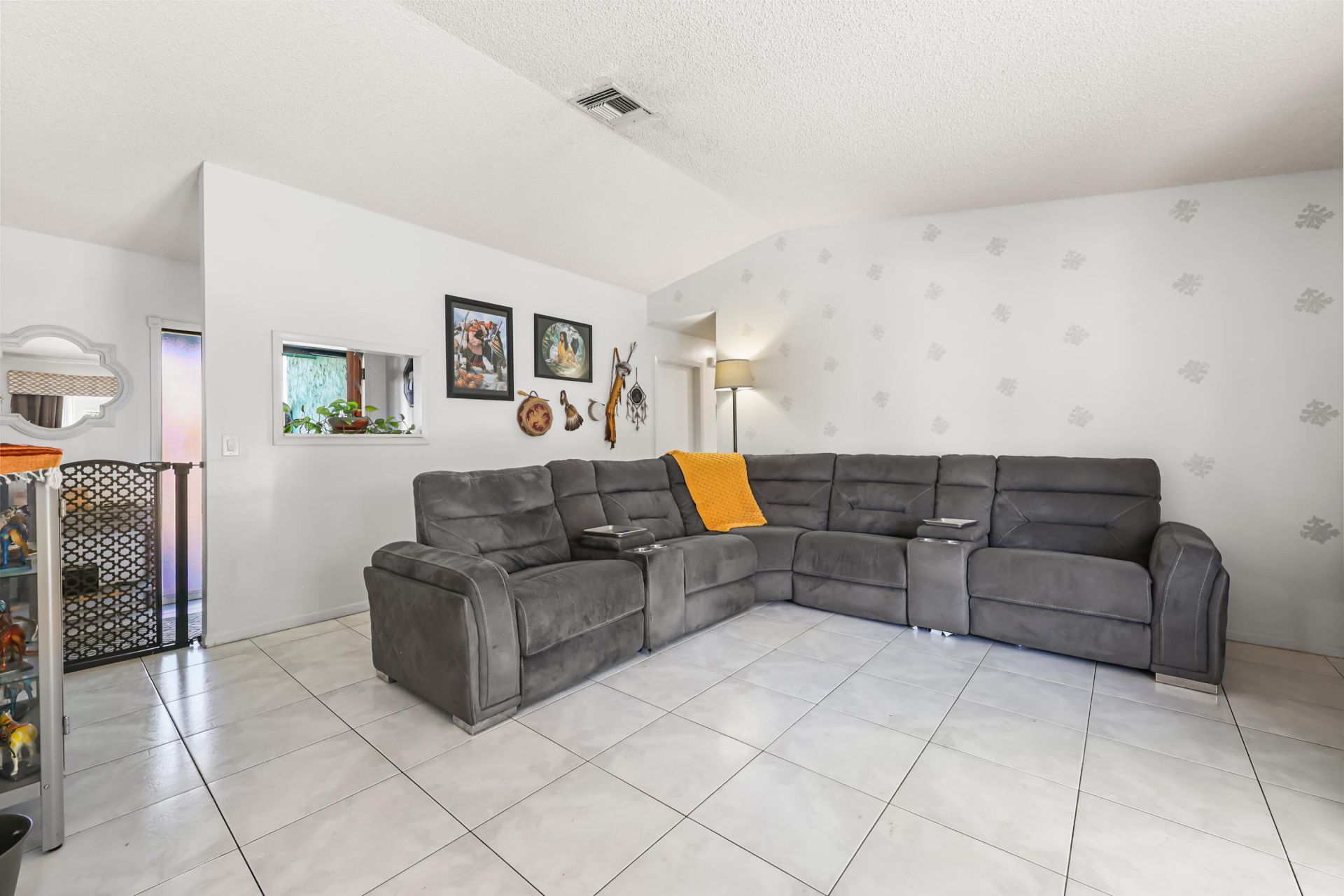 8610 NW 46th Street, Lauderhill, FL 33351 Photo