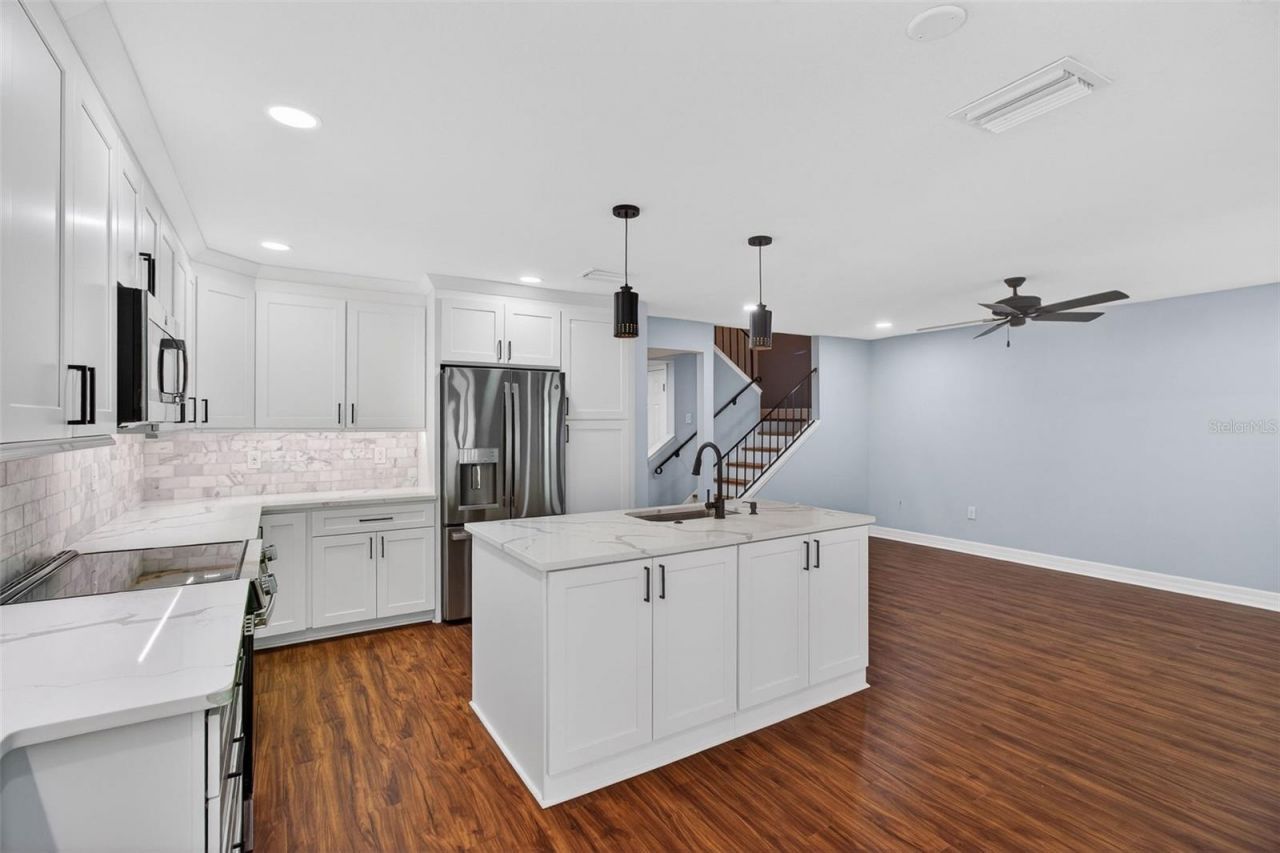 6660 Cape Hatteras Way Ne, Unit 1, Saint Petersburg, FL 33702 Photo