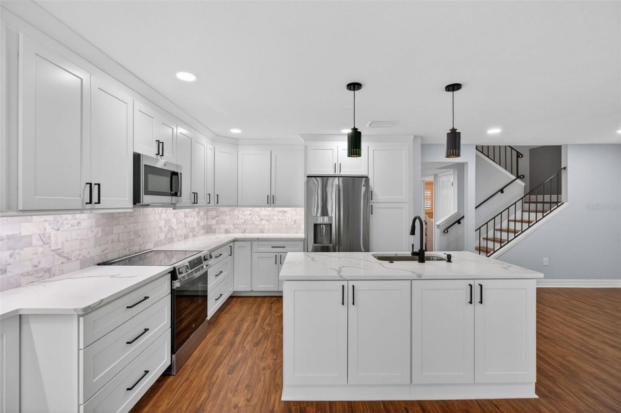 6660 Cape Hatteras Way Ne, Unit 1, Saint Petersburg, FL 33702 Photo