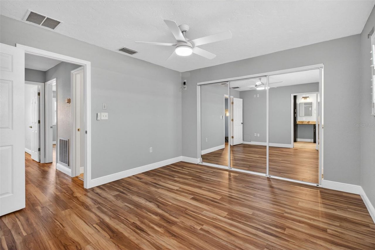 6660 Cape Hatteras Way Ne, Unit 1, Saint Petersburg, FL 33702 Photo