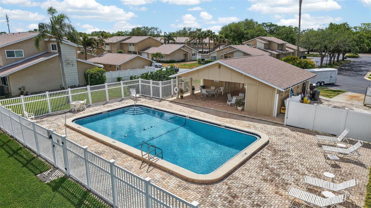 6660 Cape Hatteras Way Ne, Unit 1, Saint Petersburg, FL 33702 Photo