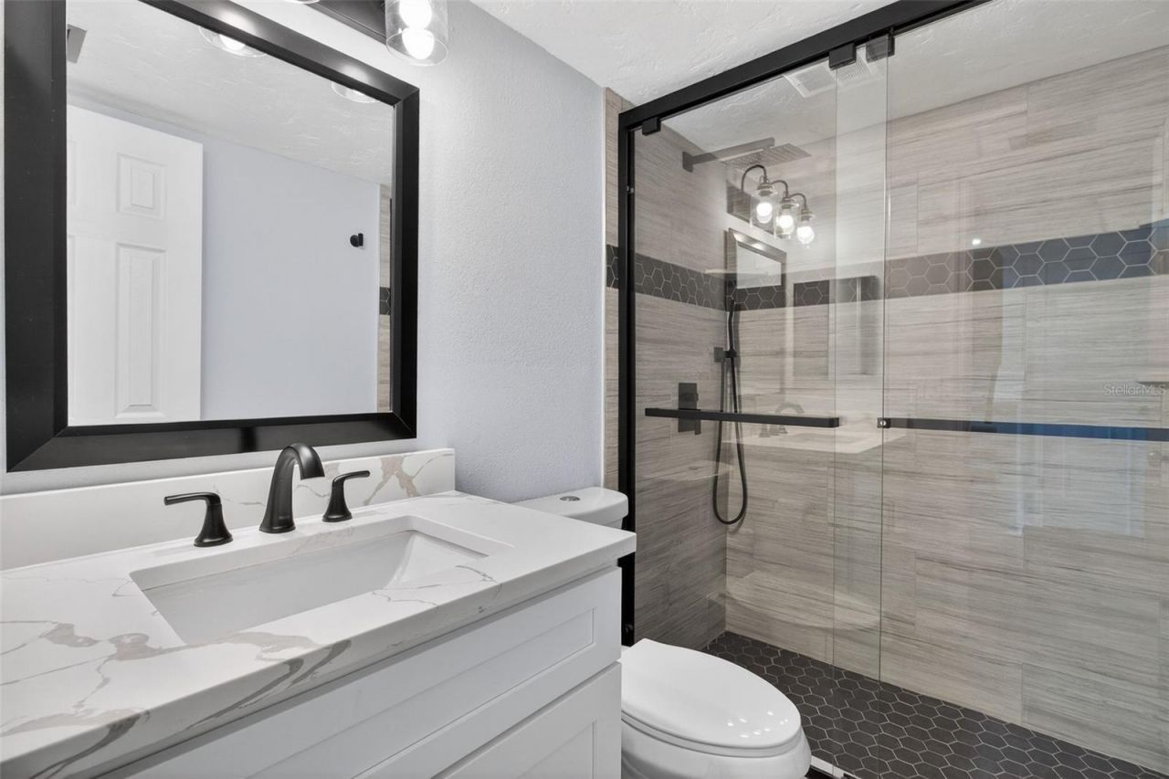 6660 Cape Hatteras Way Ne, Unit 1, Saint Petersburg, FL 33702 Photo