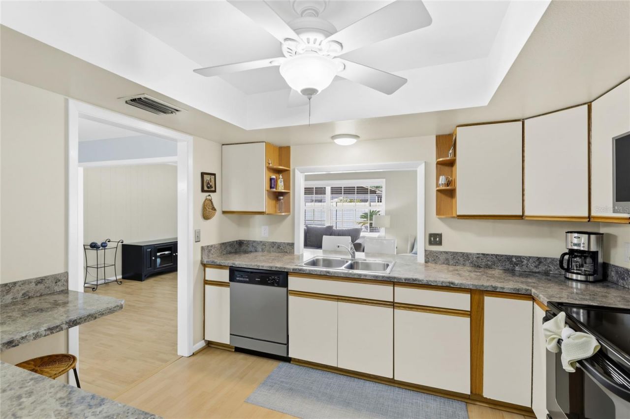 1908 49th Street W, Bradenton, FL 34209 Photo