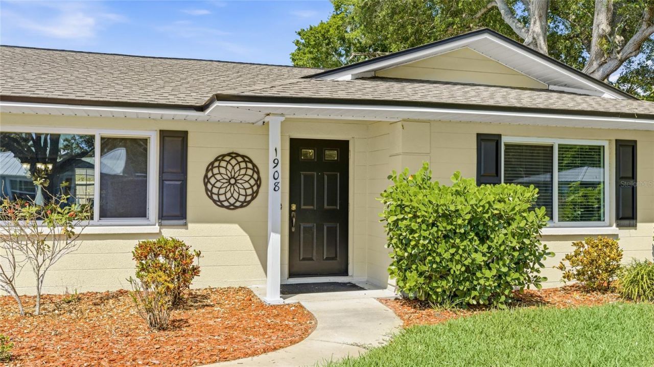 1908 49th Street W, Bradenton, FL 34209 Photo