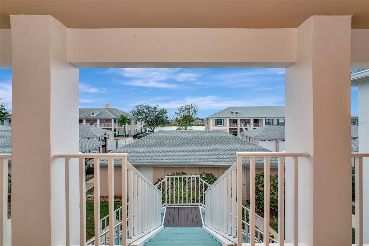 4206 Caddie Drive E, Unit 201, Bradenton, FL 34203 Photo