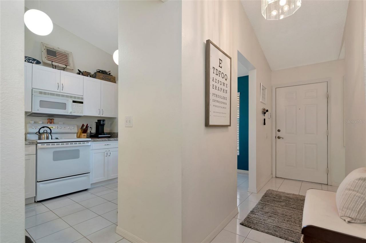 4206 Caddie Drive E, Unit 201, Bradenton, FL 34203 Photo