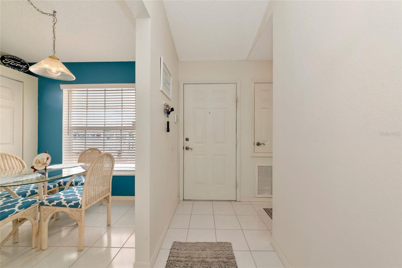 4206 Caddie Drive E, Unit 201, Bradenton, FL 34203 Photo