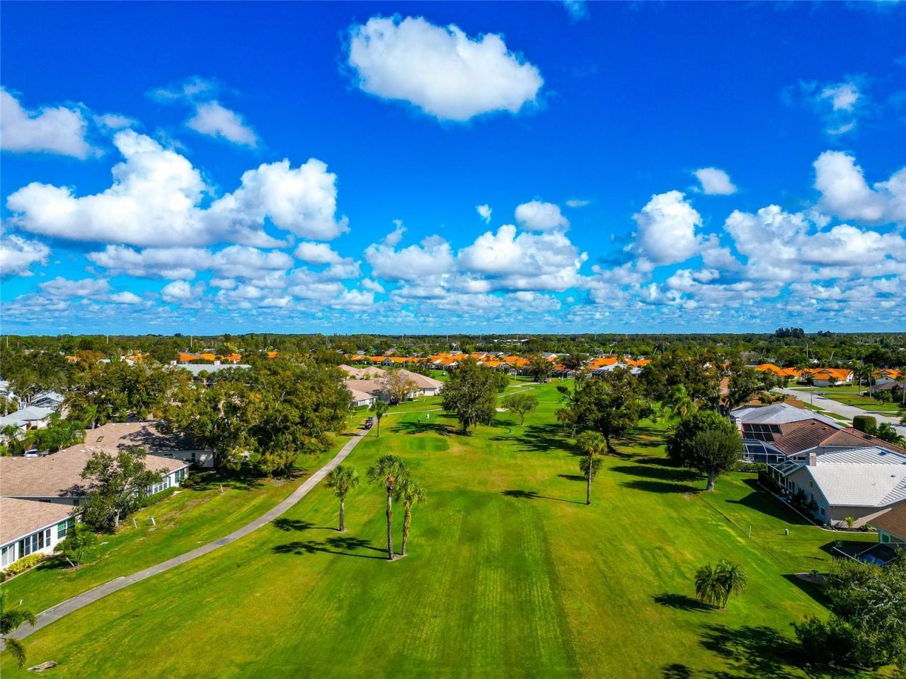 4206 Caddie Drive E, Unit 201, Bradenton, FL 34203 Photo