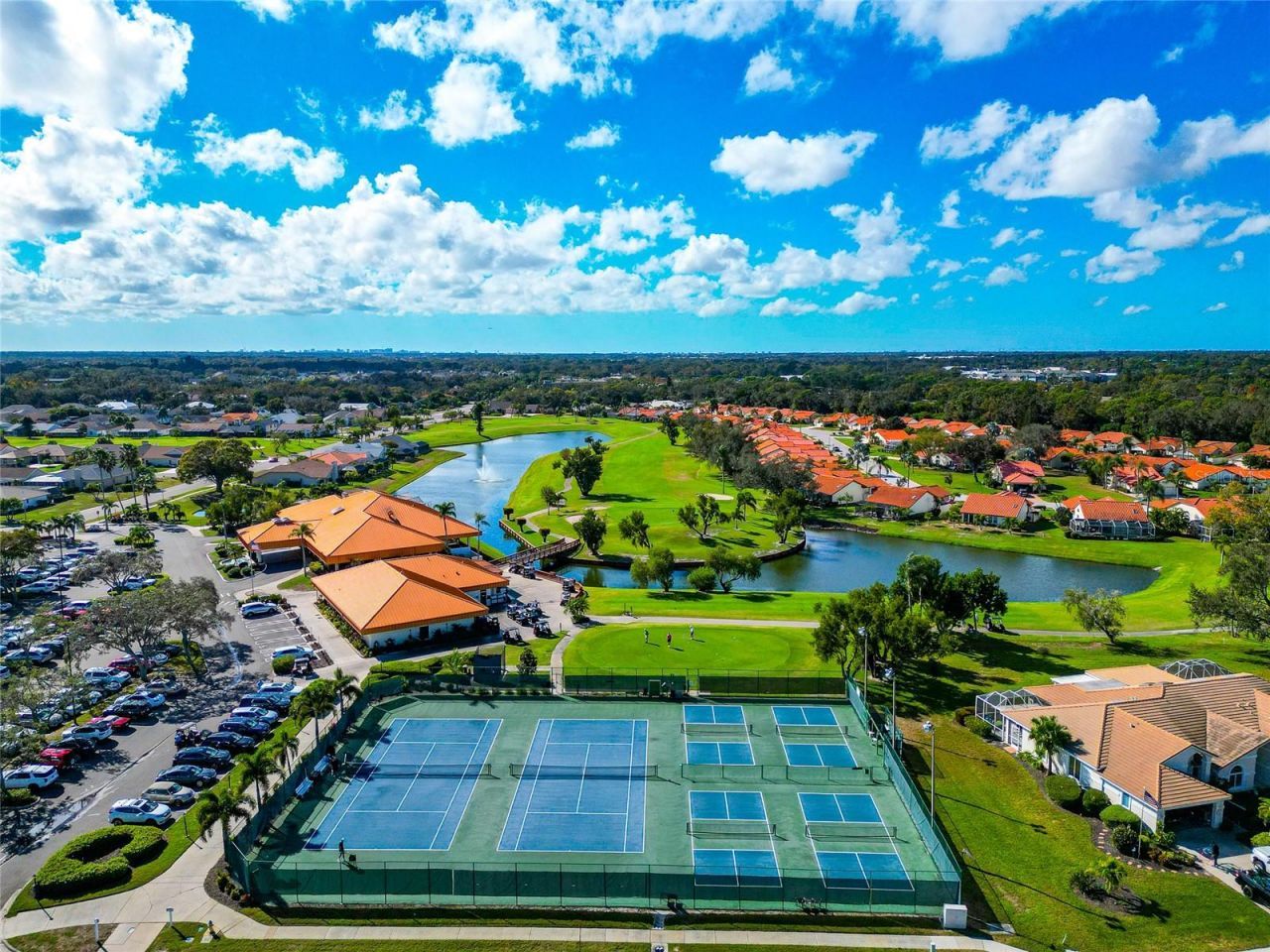 4206 Caddie Drive E, Unit 201, Bradenton, FL 34203 Photo