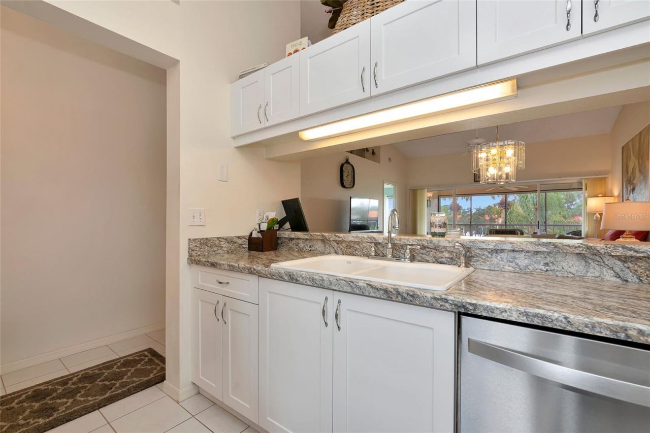 4206 Caddie Drive E, Unit 201, Bradenton, FL 34203 Photo