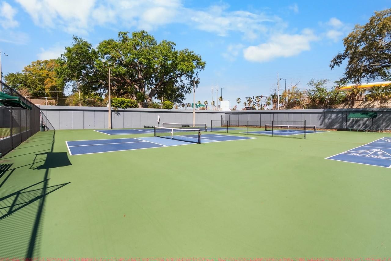 16 Escondido Circle, Unit 223, Altamonte Springs, FL 32701 Photo