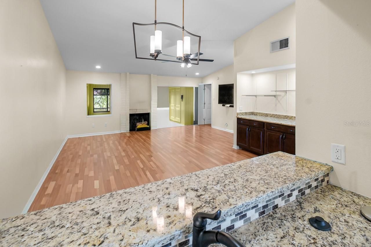 16 Escondido Circle, Unit 223, Altamonte Springs, FL 32701 Photo