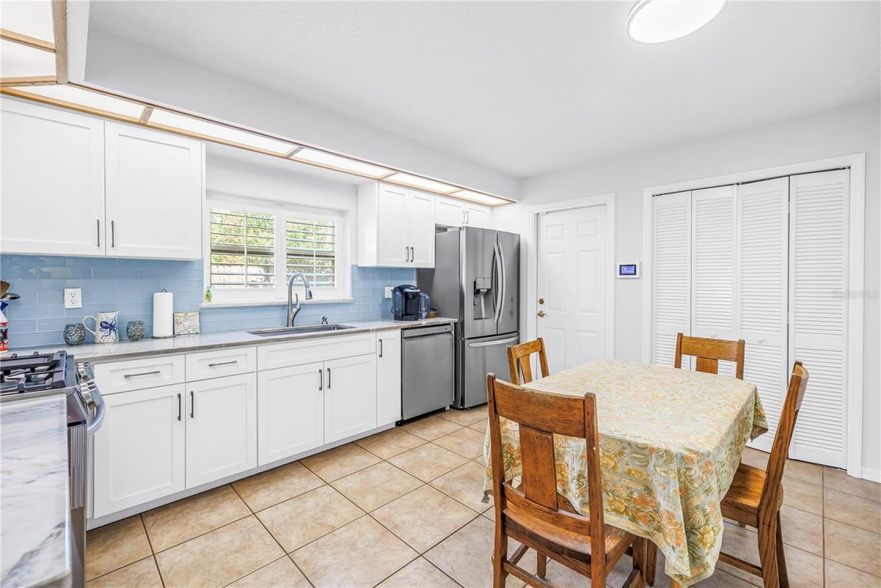 1770 Glen Lakes Boulevard N, Saint Petersburg, FL 33702 Photo