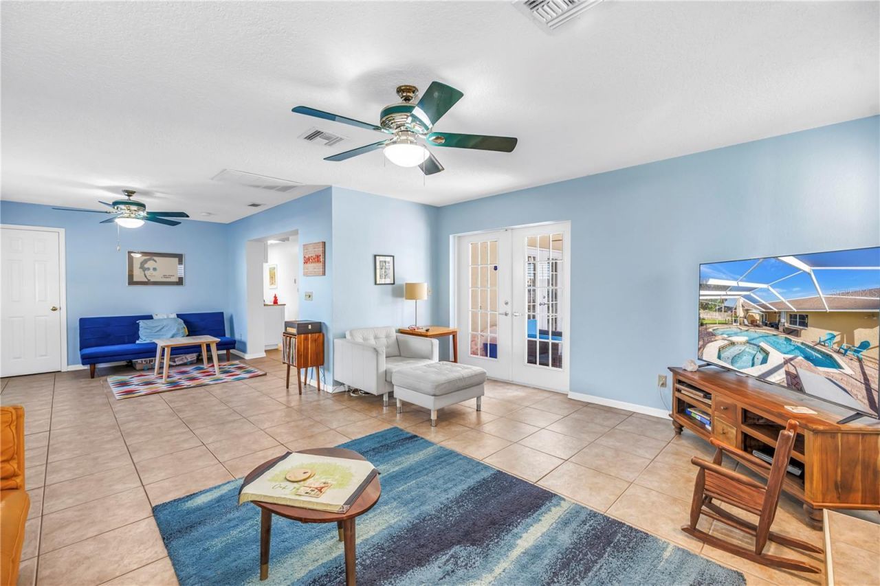 1770 Glen Lakes Boulevard N, Saint Petersburg, FL 33702 Photo