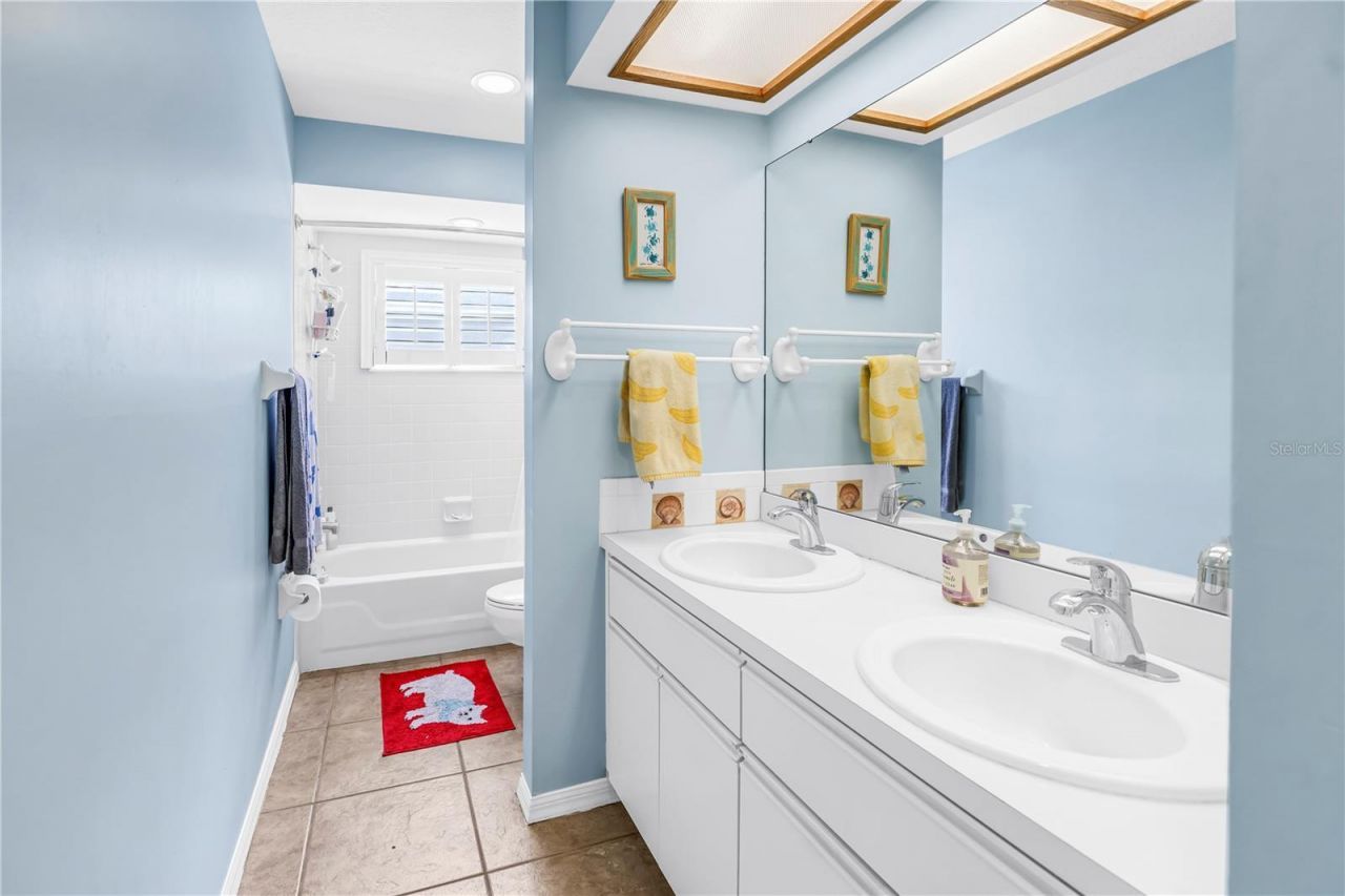 1770 Glen Lakes Boulevard N, Saint Petersburg, FL 33702 Photo