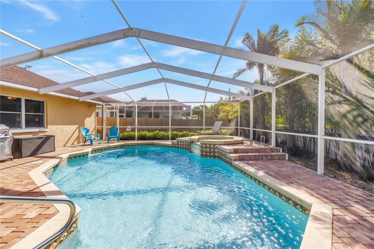 1770 Glen Lakes Boulevard N, Saint Petersburg, FL 33702 Photo