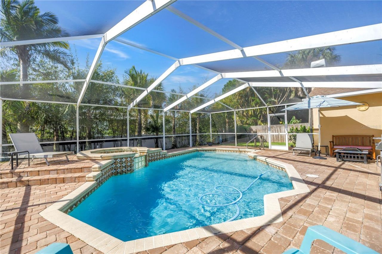 1770 Glen Lakes Boulevard N, Saint Petersburg, FL 33702 Photo