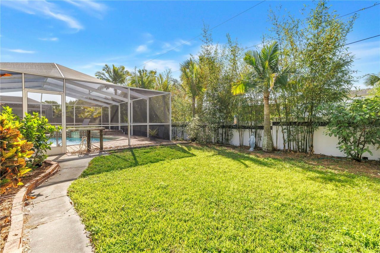 1770 Glen Lakes Boulevard N, Saint Petersburg, FL 33702 Photo