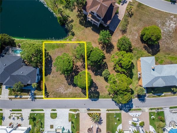 HARBOUR WATCH CIRCLE, TARPON SPRINGS, FL 34689
