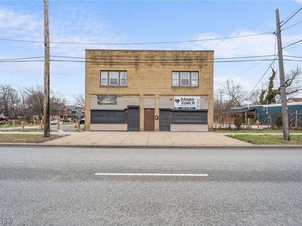 17705 Euclid Avenue , Cleveland, OH 44112