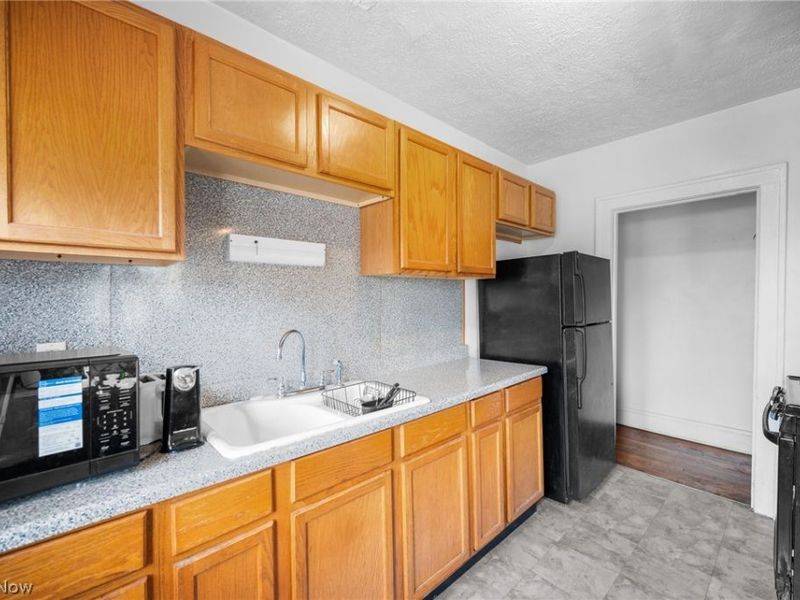 17705 Euclid Avenue, Cleveland, OH 44112 Photo 15