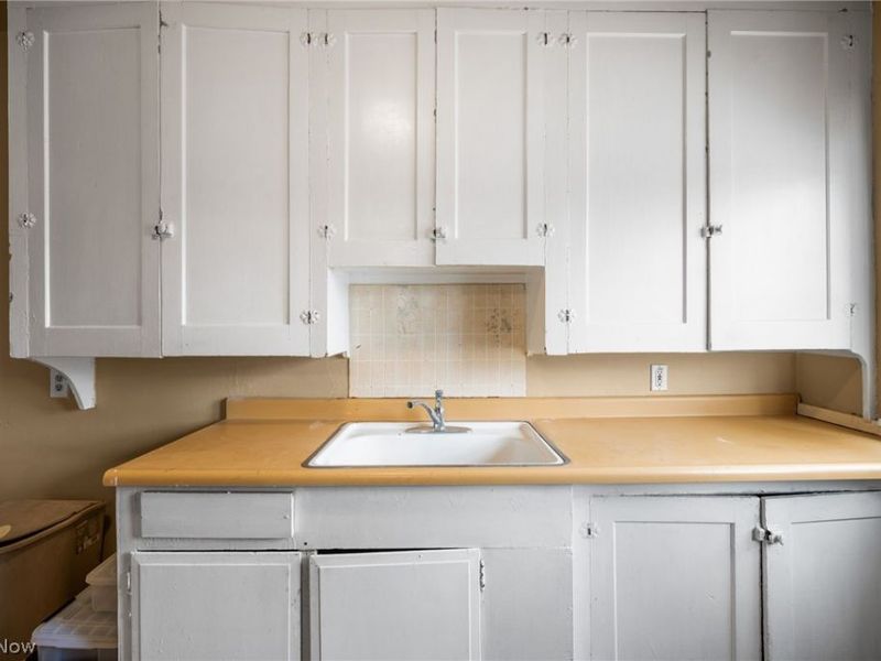 17705 Euclid Avenue, Cleveland, OH 44112 Photo 32