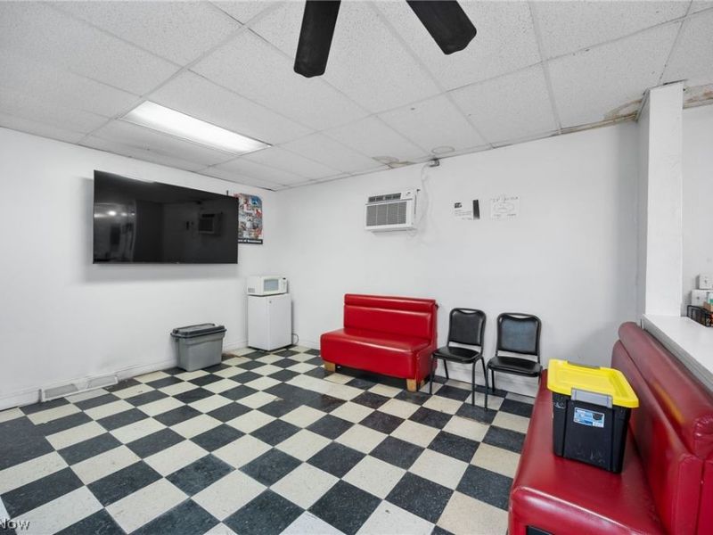 17705 Euclid Avenue, Cleveland, OH 44112 Photo 33