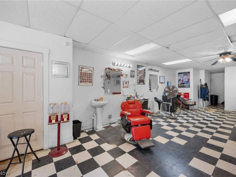 17705 Euclid Avenue, Cleveland, OH 44112 Photo 38