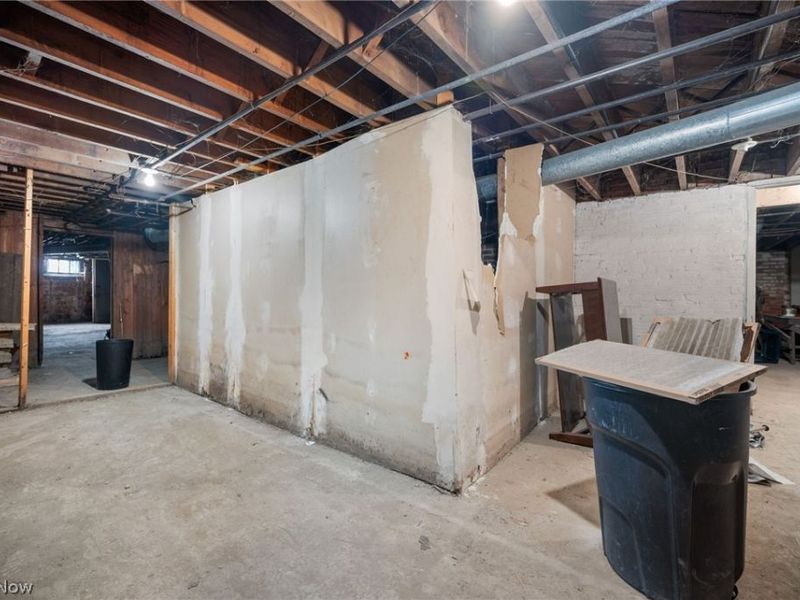 17705 Euclid Avenue, Cleveland, OH 44112 Photo 49