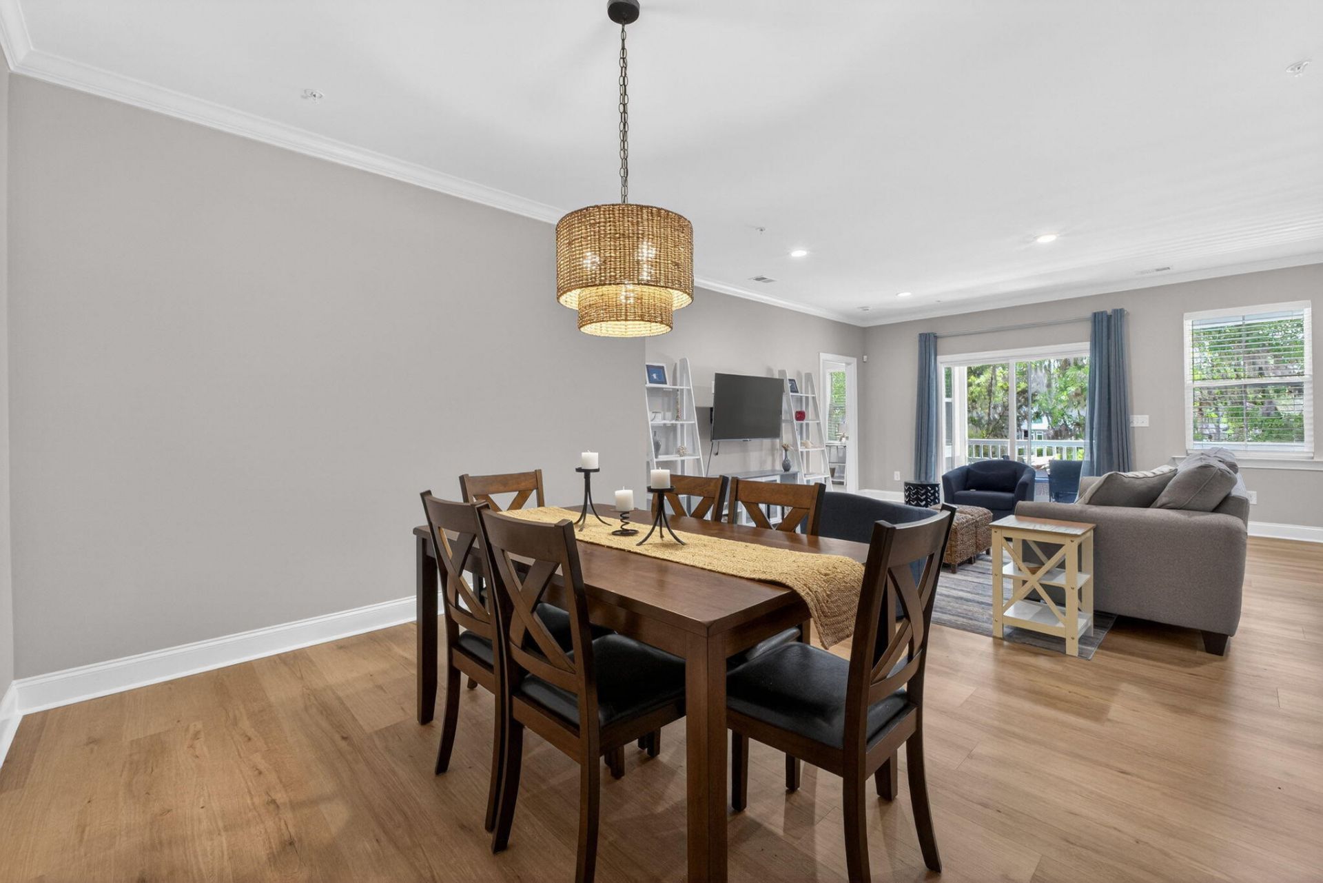 410 Carolina Cherry Photo 13