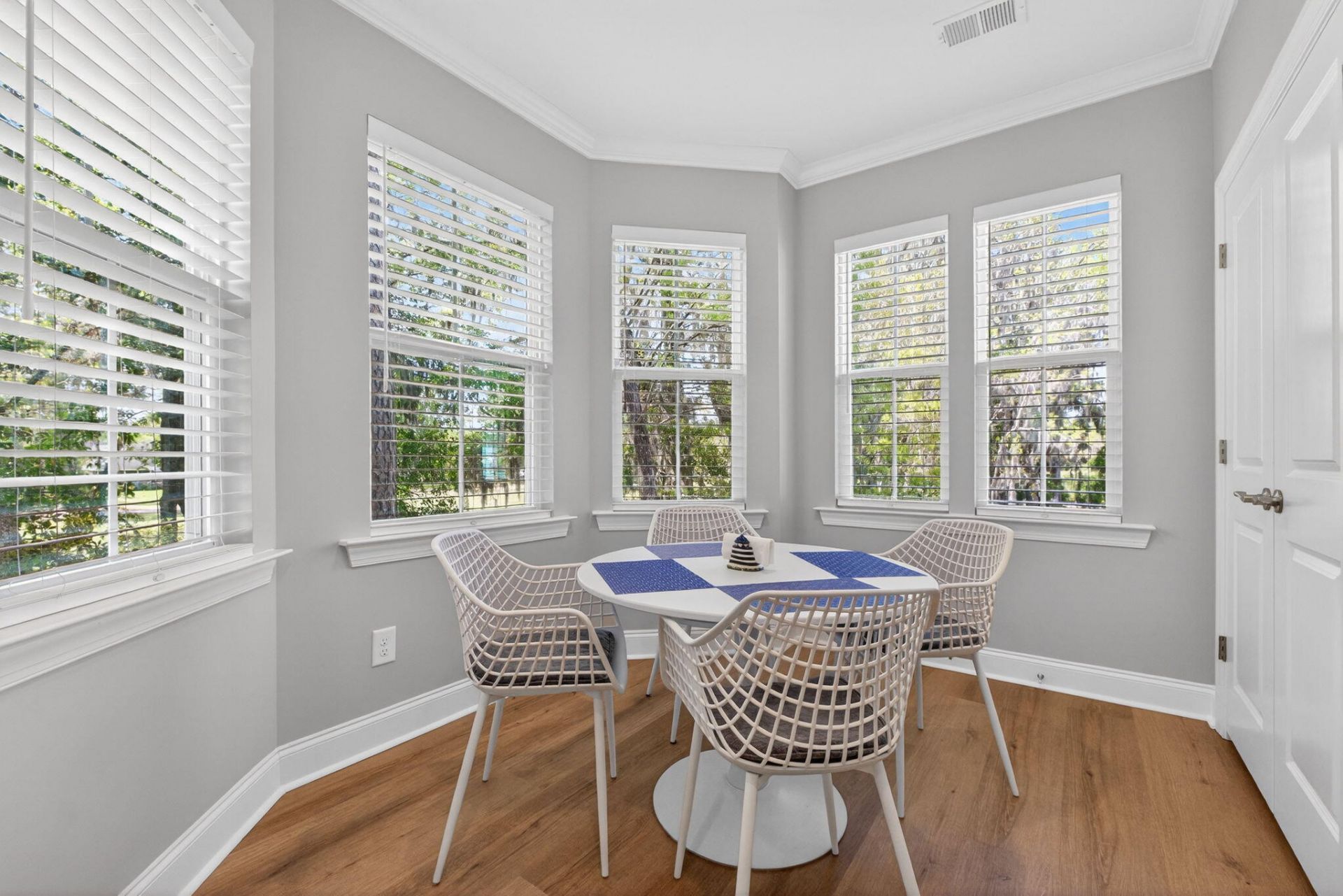 410 Carolina Cherry Photo 19