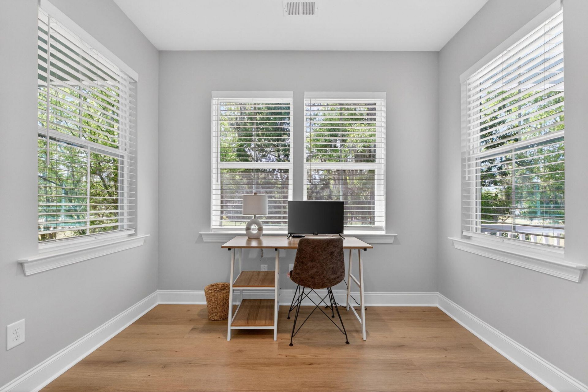 410 Carolina Cherry Photo 21